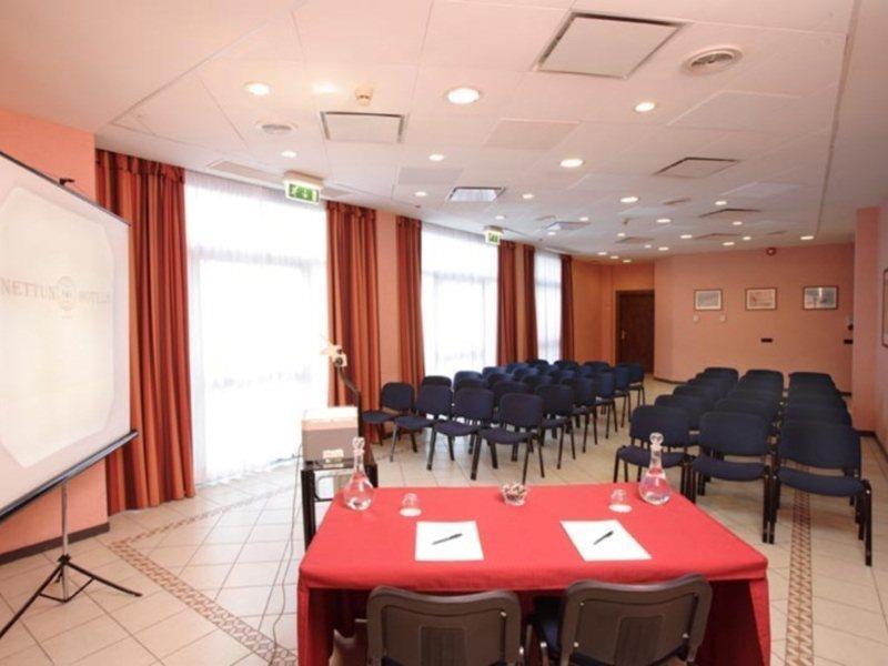 Hotel B&B Hotel Ferrara 3*